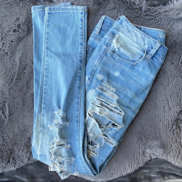 American Eagle High Rise Distressed Jegging Sz 10 - Picture 2 of 7